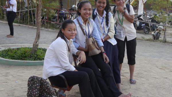 Des élèves de l'école Pour un Sourire d'Enfant à Phnom Penh