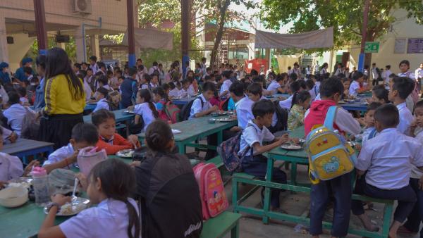 La cantine de Pour un Sourire d'Enfant, lieu de vie central du centre de Phnom Penh